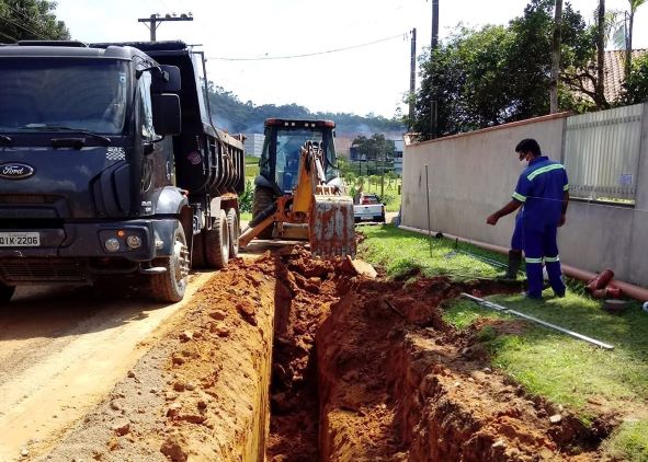 Ampliação da drenagem pluvial no bairro Vila Nova é solicitada