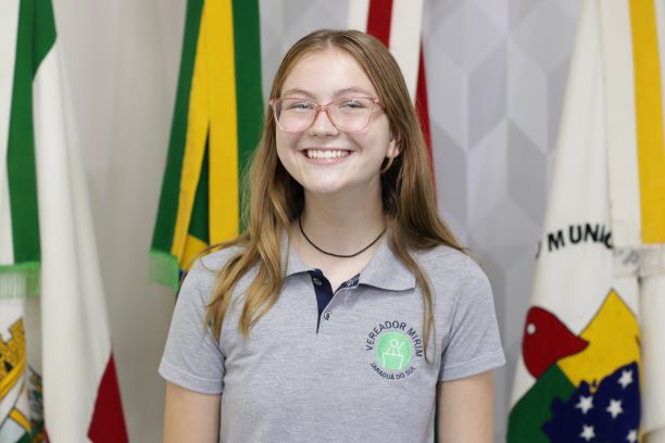 Gabriela L. Planincheck (Colégio Marista São Luís)