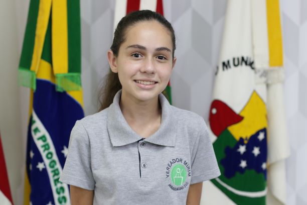 Nathalia Mews (E.E.B. Prof. João Romário Moreira)