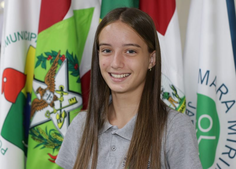 Laura Bianca de Souza (E.M.E.B. Max Schubert)
