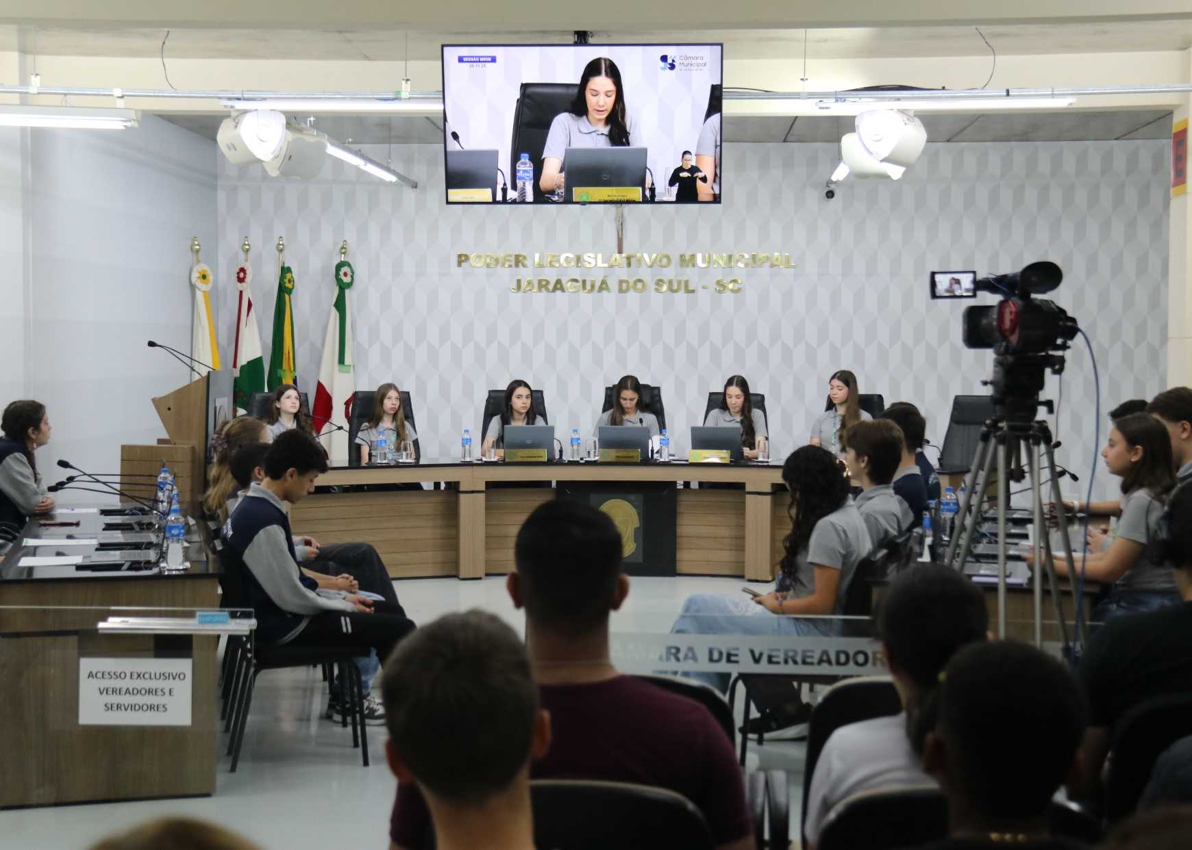 Vereadores mirins de Jaraguá do Sul aprovaram mais de 40 indicações em 2025; veja destaques