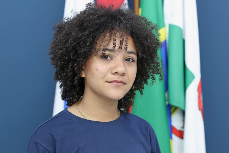 Ana Carolina Martins Santana da Silva (E.M.E.B. Loteamento Amizade)