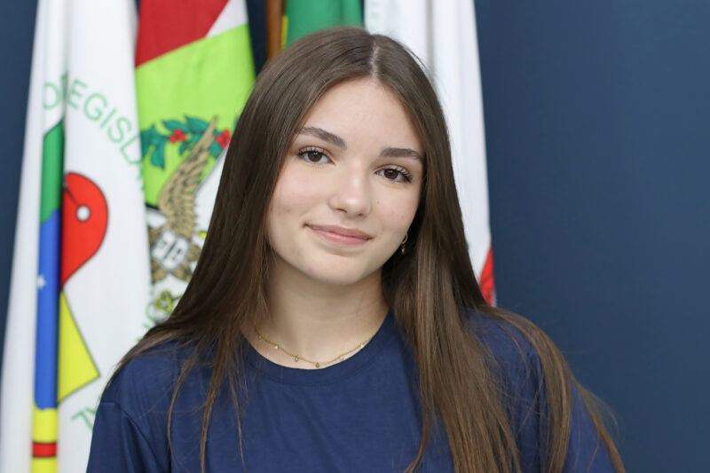 Giullia Louize Pereira (E.M.E.B. Ricieri Marcatto)