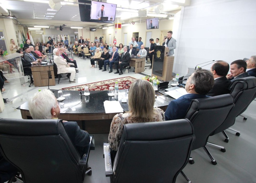 Homenagens enfatizam história dos 92 anos de emancipação de Jaraguá do Sul