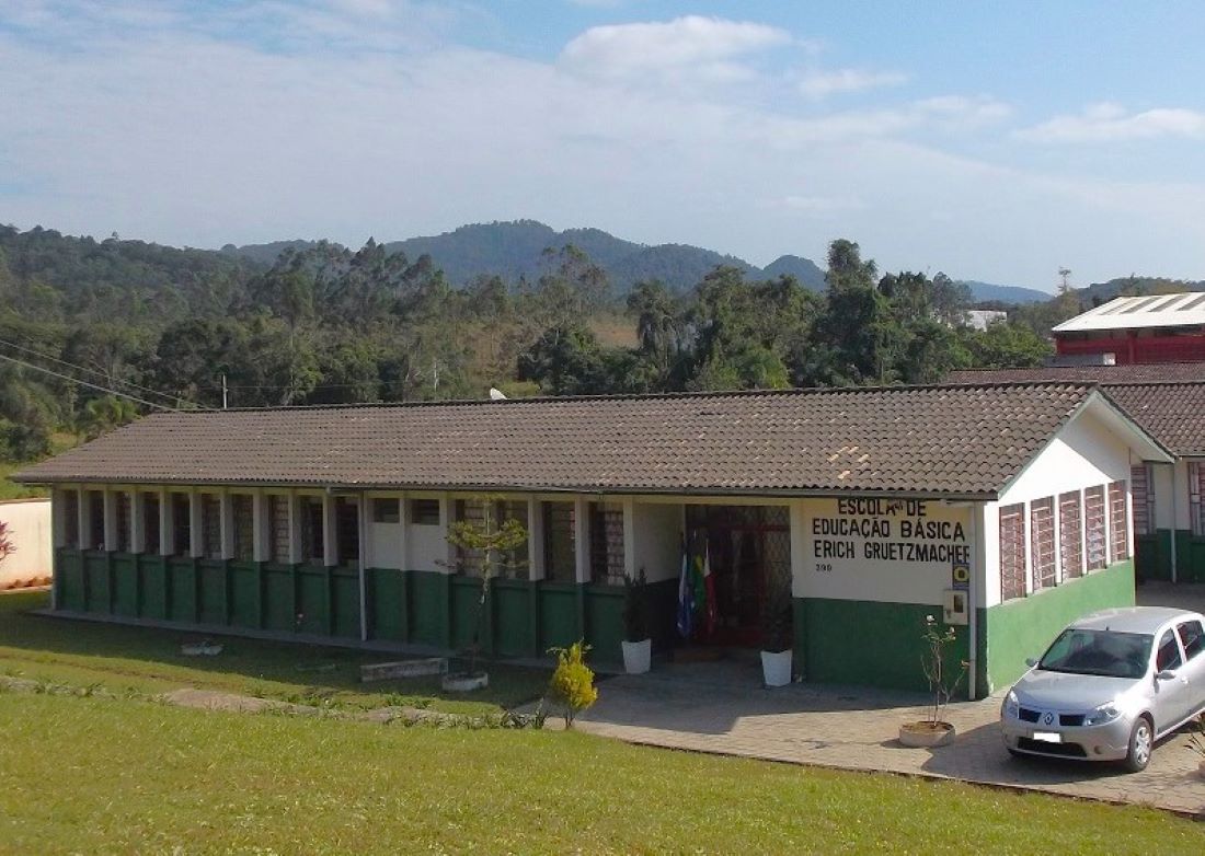 Vereadores apelam por ampliação da Escola Erich Grützmacher