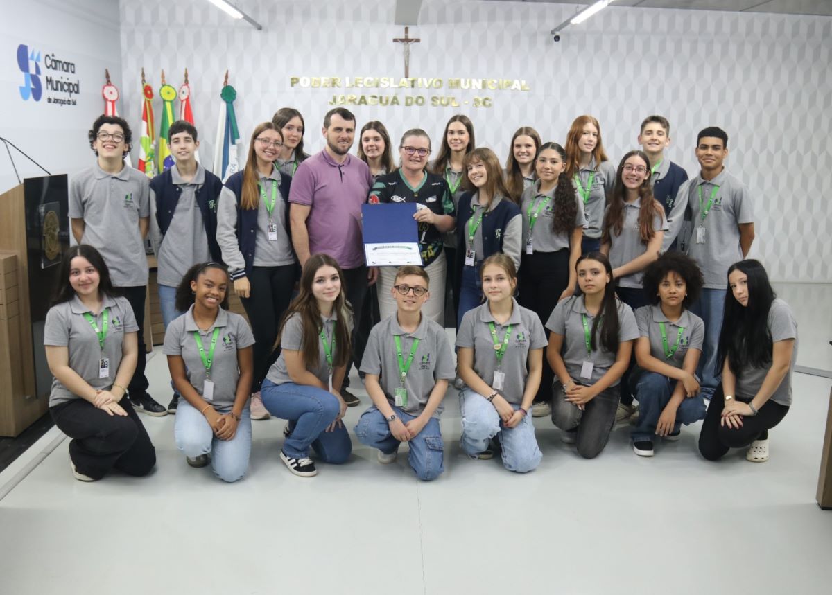 Mirins homenageiam Juventude Evangélica do Rio Cerro pelos 58 anos