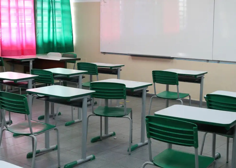 🚨 ALERTA-PAIS! Vereadores de Jaraguá debatem segurança nas escolas